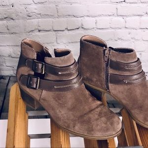 white mountain utterly bootie